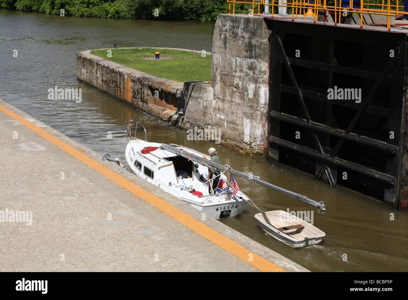 C11 Comstock lock image