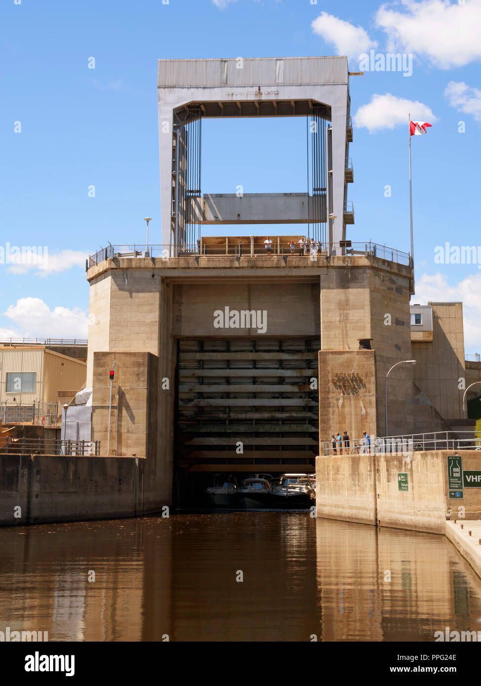 Carillon Canal Lock lock image
