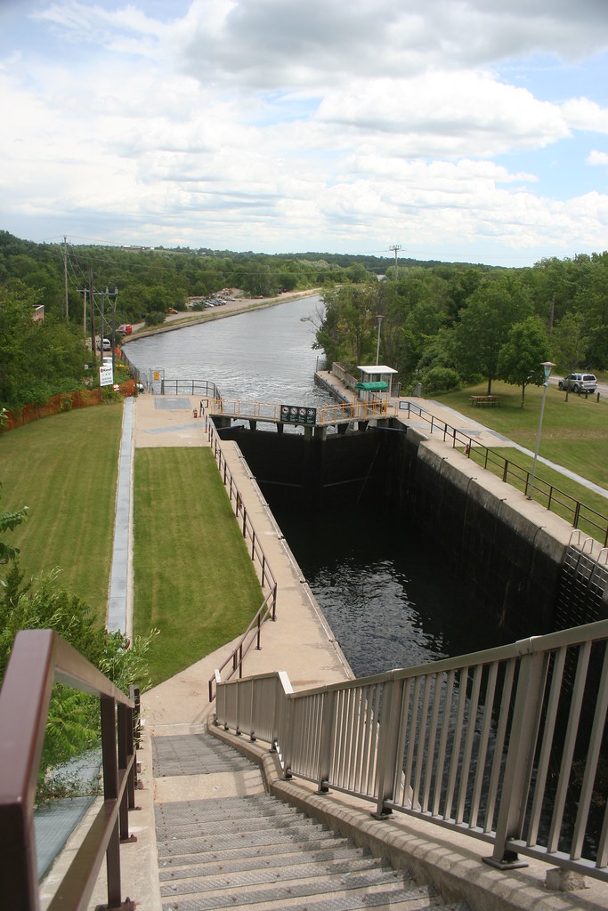 Lock 16 - Healey Falls lock image