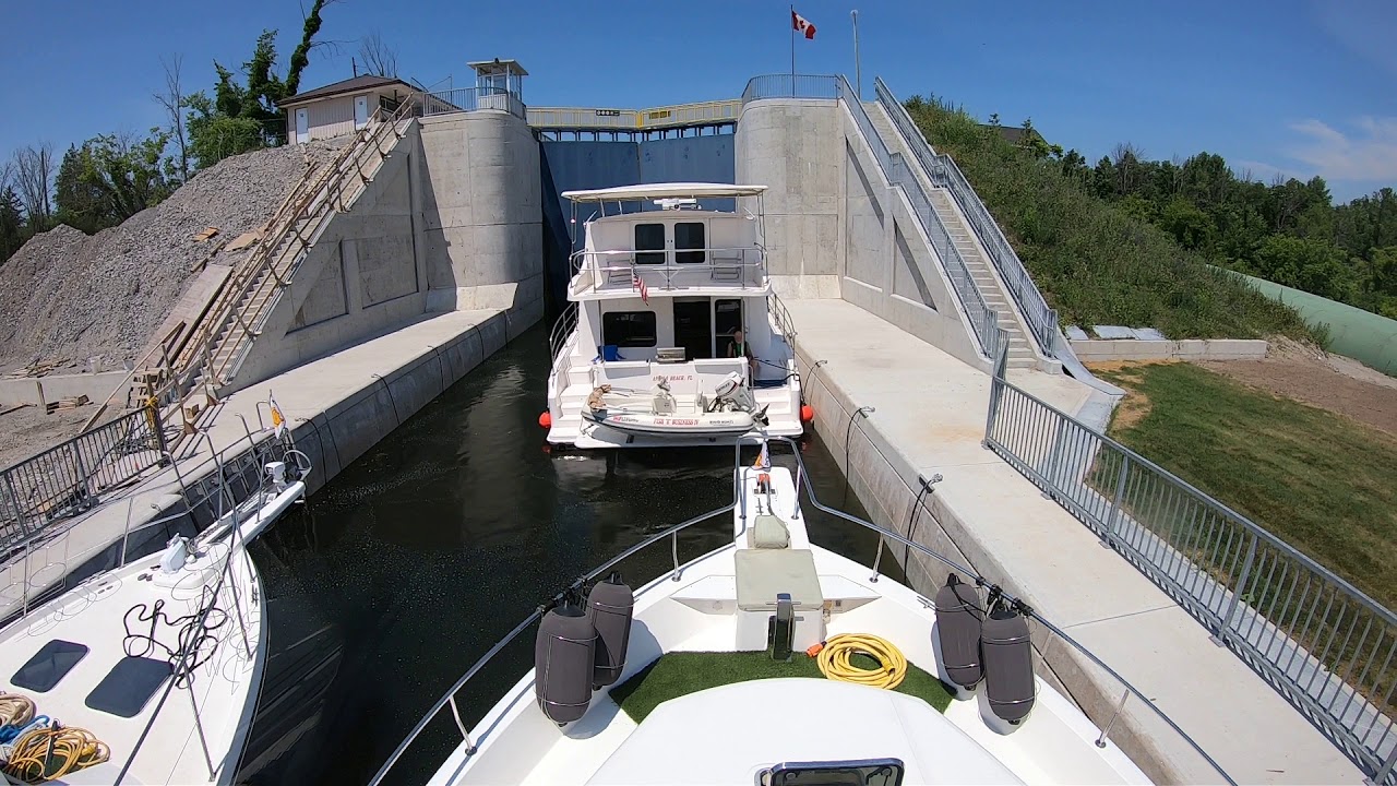 Lock 17 - Healey Falls Flight lock image