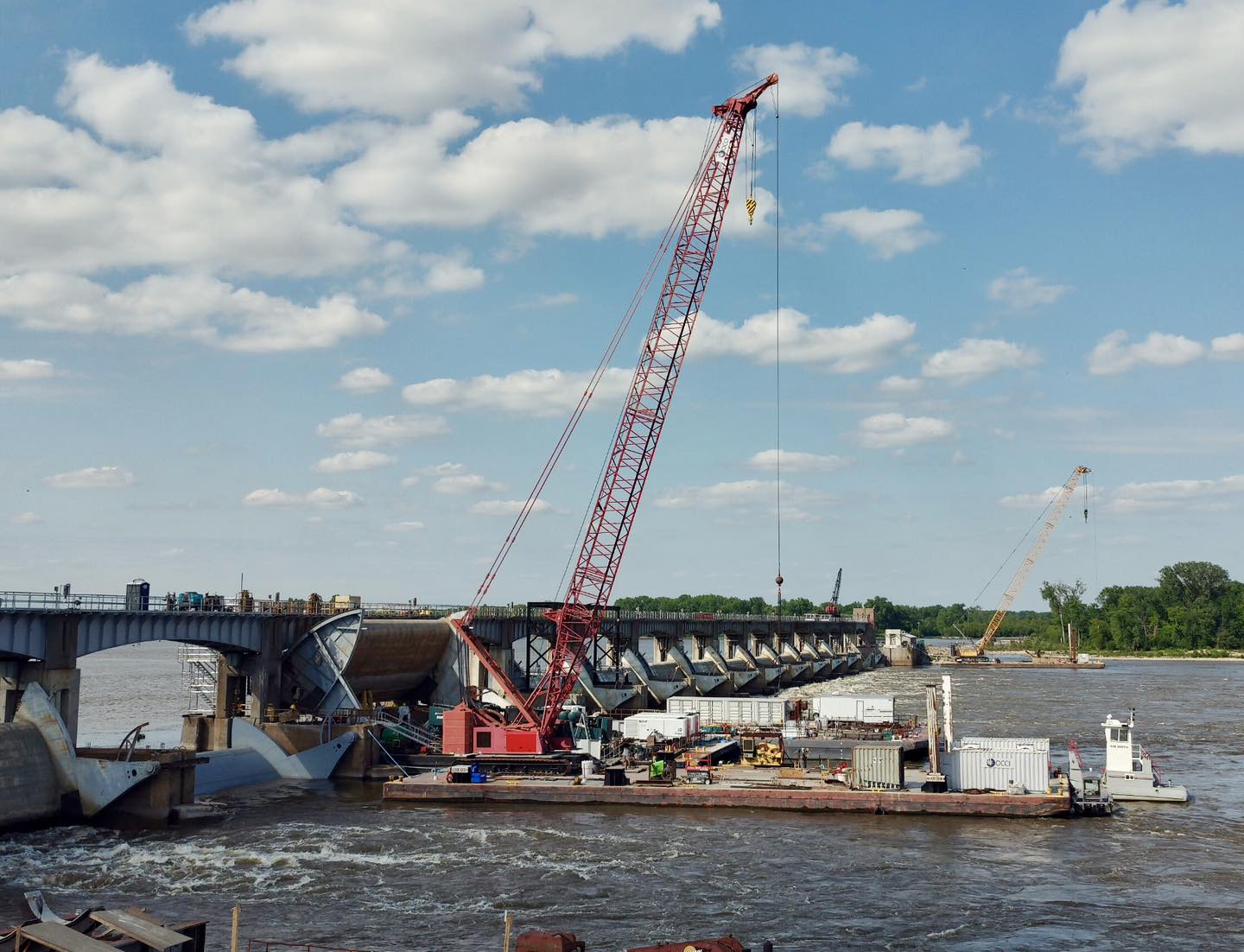 Lock and Dam 24 lock image