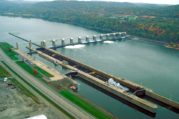 New Cumberland Locks and Dam lock image