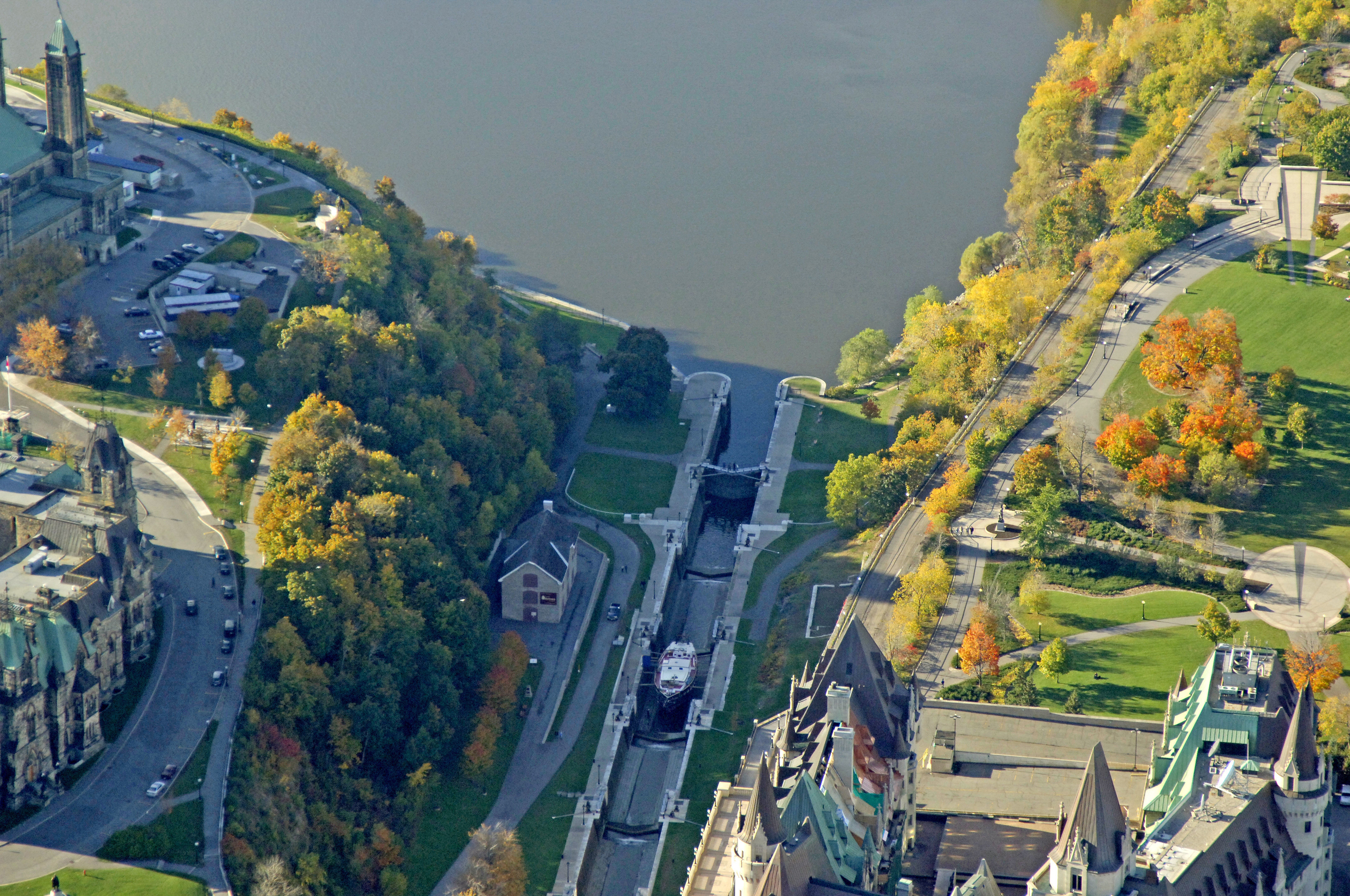 Rideau Lock 1 - Ottawa Locks lock image