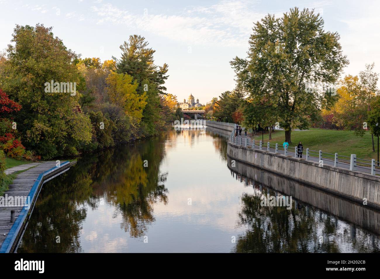 Rideau Lock 11 - Hogs Back lock image