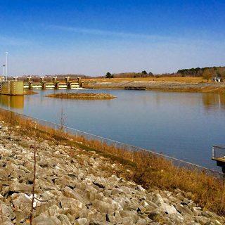 Aberdeen Lock and Dam image thumbnail