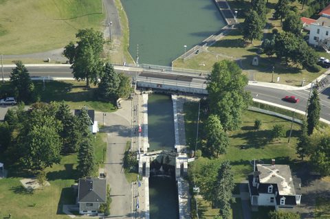 Chambly Canal Lock 3 - Chambly lock image