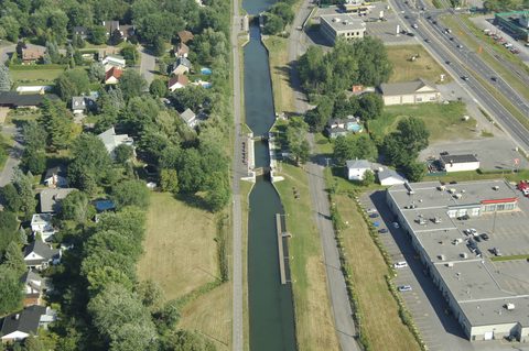 Chambly Canal Lock 4 - Carignan lock image