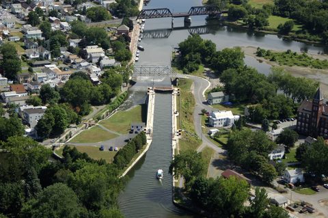 E2 Waterford lock image