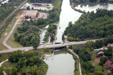 E32 Pittsford lock image