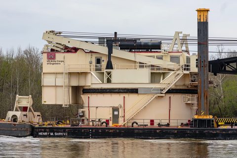 Hannibal Locks and Dam lock image