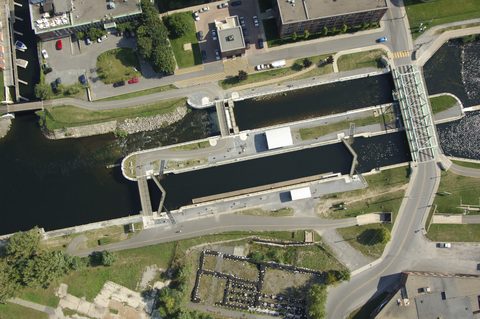 Lachine Canal Lock 3 - Saint-Gabriel lock image