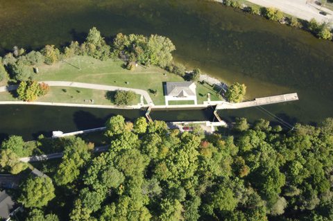 Lock 26 - Lakefield lock image