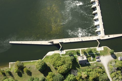 Lock 4 - Batawa lock image