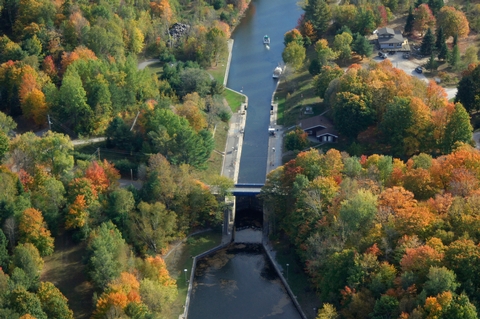 Lock 42 - Couchiching lock image