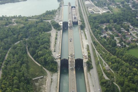 Welland Canal Lock 3 lock image