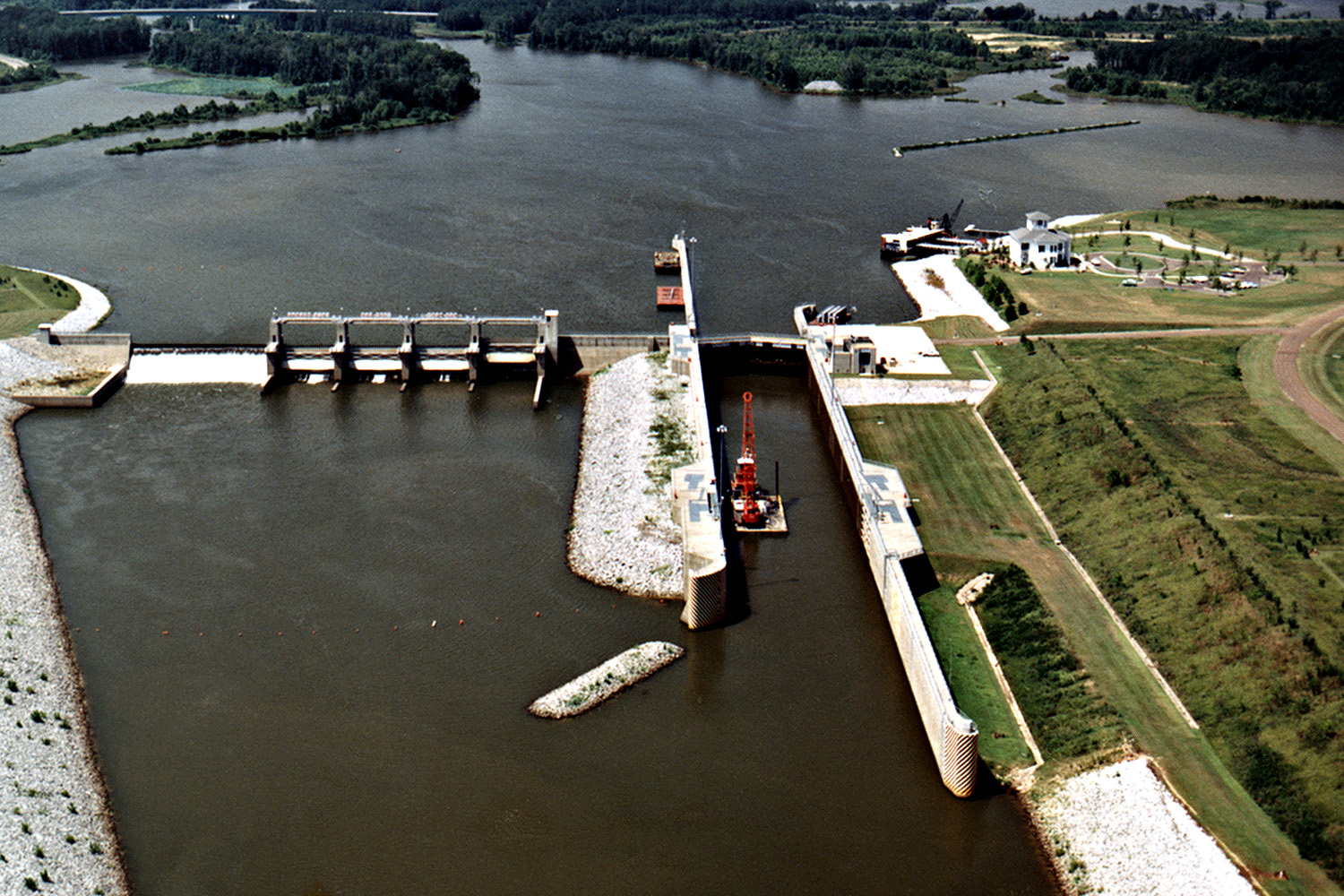 Tom Bevill Lock and Dam lock image