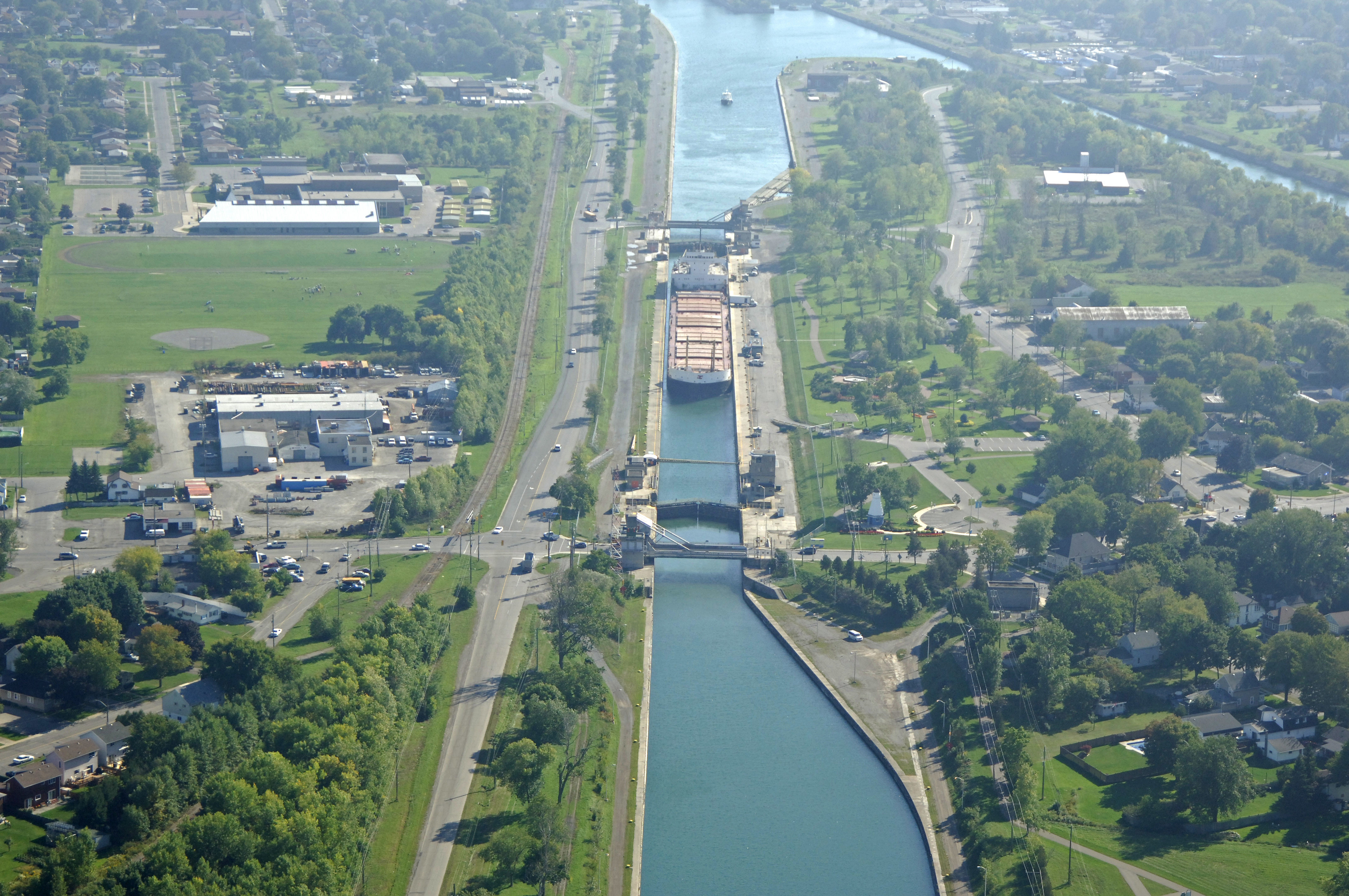 Welland Canal Lock 8 lock image
